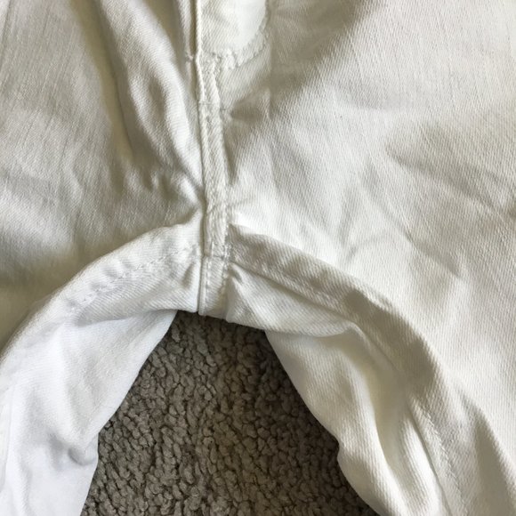 LOFT cropped white skinny jeans with double row of fraying at hem - Picture 3 of 6